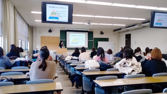 京都女子大学家政学部食物栄養学科で講演